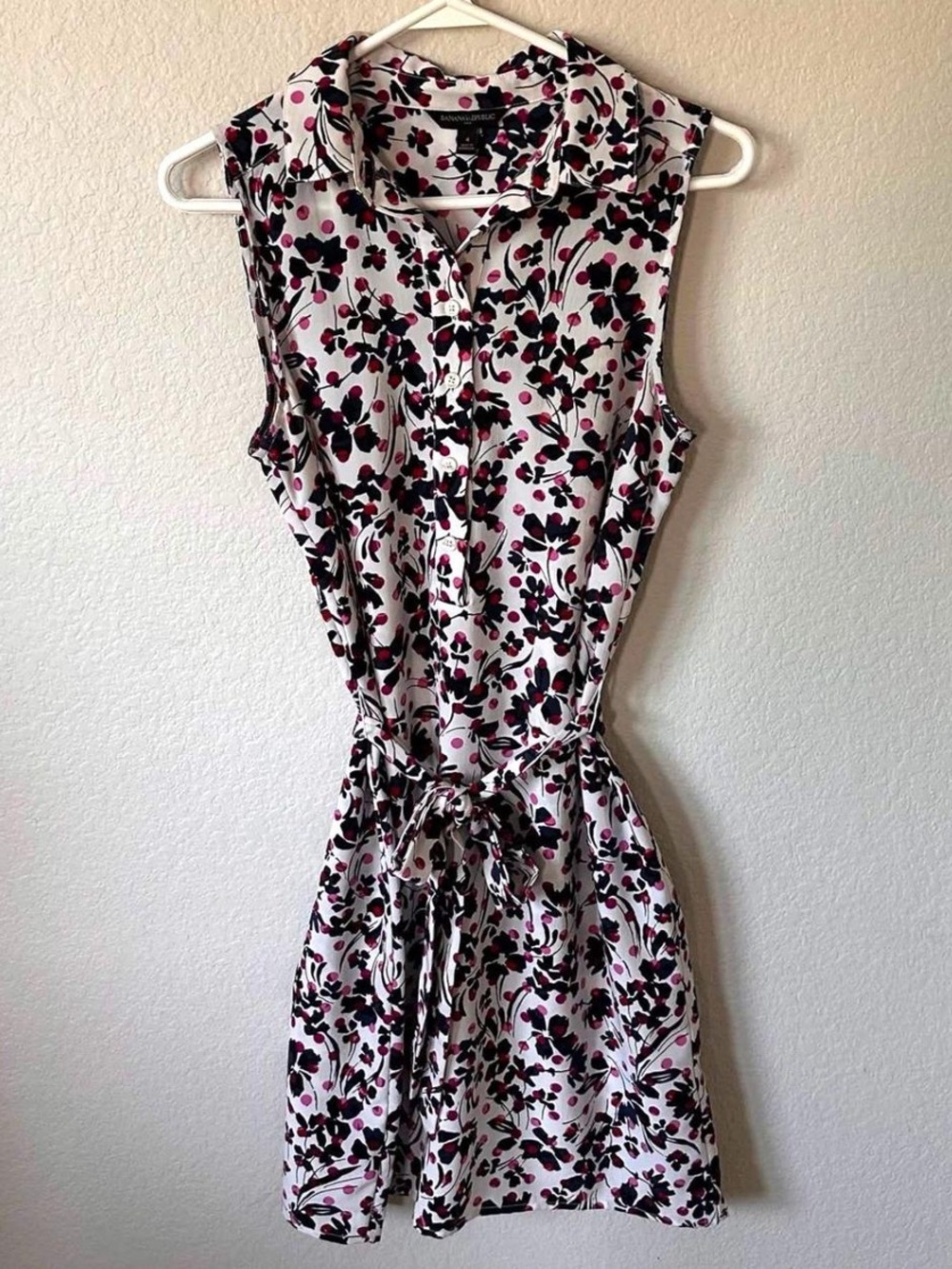 Banana Republic Sleeveless Mini Dress in White with Black & Pink Floral Print